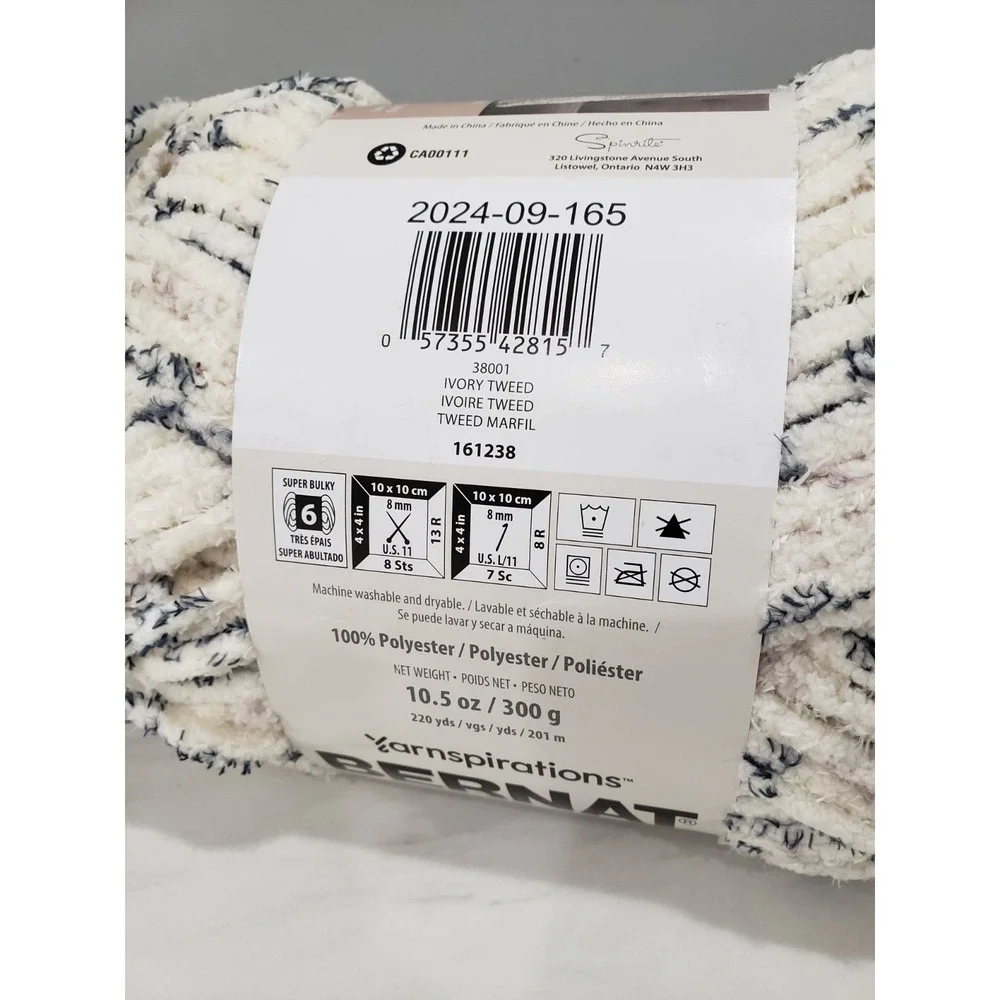 Bernat Blanket Tweed Yarn, Ivory Tweed Color, 10.5 oz, Super Bulky 6‎ Weight